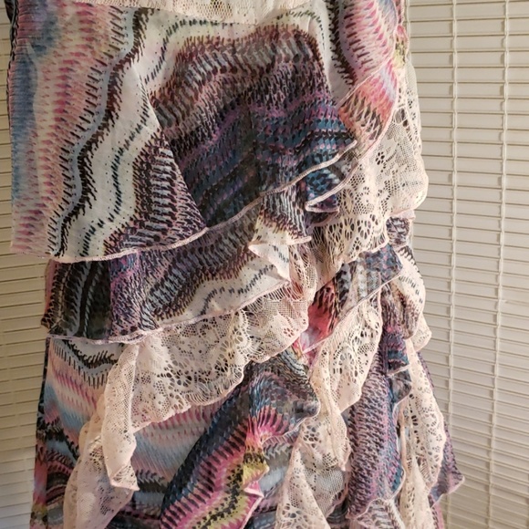 Lulumari Razor Back Tank (size small) - Picture 3 of 8